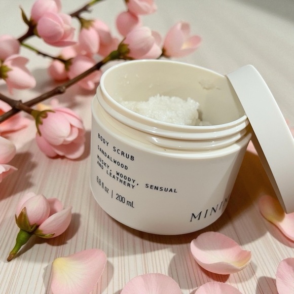 Sandalwood Body Scrub by Minim LA 6.8oz Exfoliating Hydrating Luxury Skincare - Picture 6 of 6